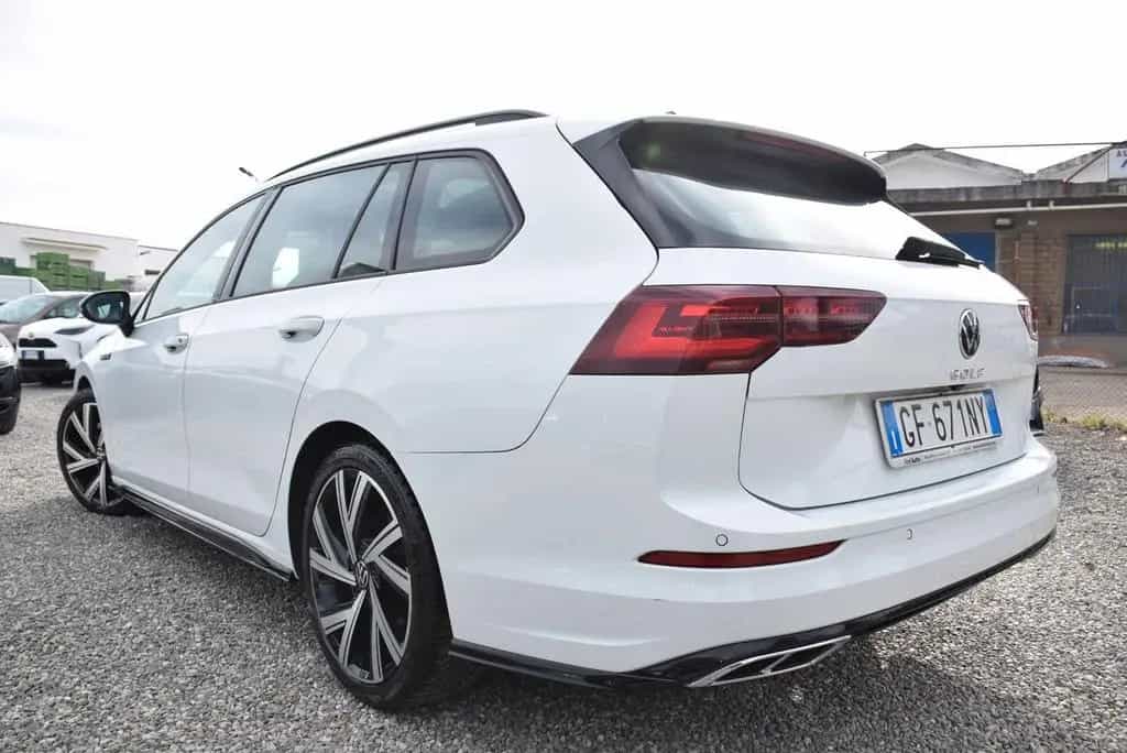 Volkswagen Golf VIII SW GANCIO TETTO 2.0TDI 150C 12/2020-photo-6