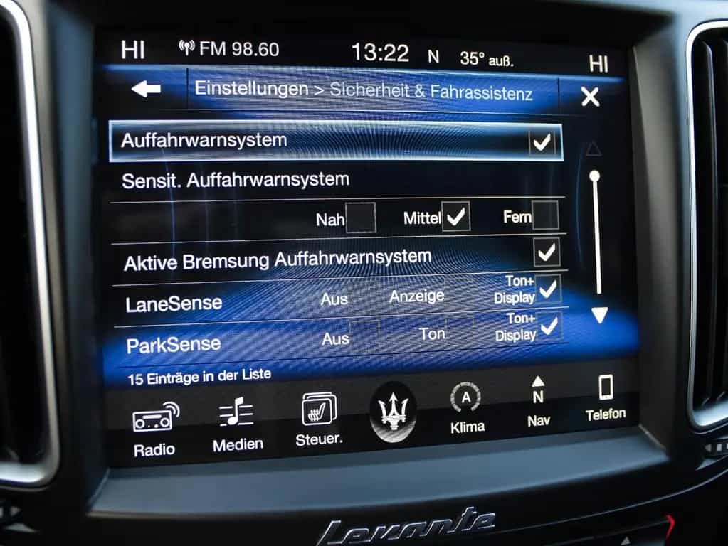 Maserati Levante 3.0d Q4 *KAMERA*SPUR*SKYHOOK*LUFT*21 10/2016-photo-12