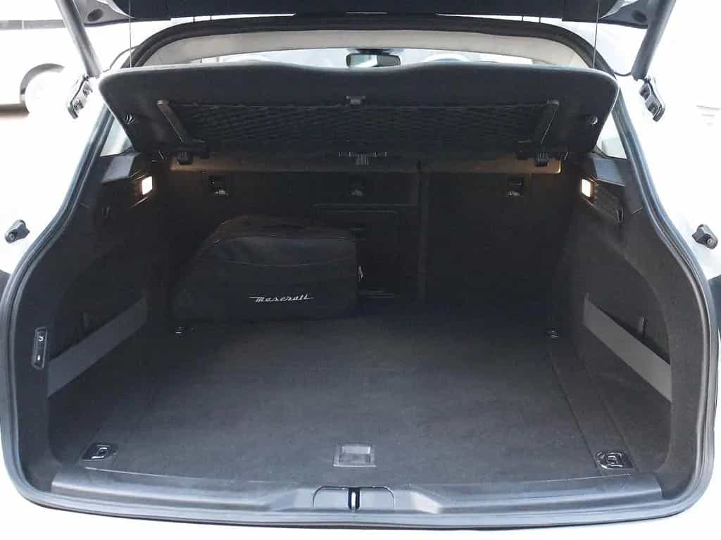 Maserati Levante 3.0d Q4 *KAMERA*SPUR*SKYHOOK*LUFT*21 10/2016-photo-18