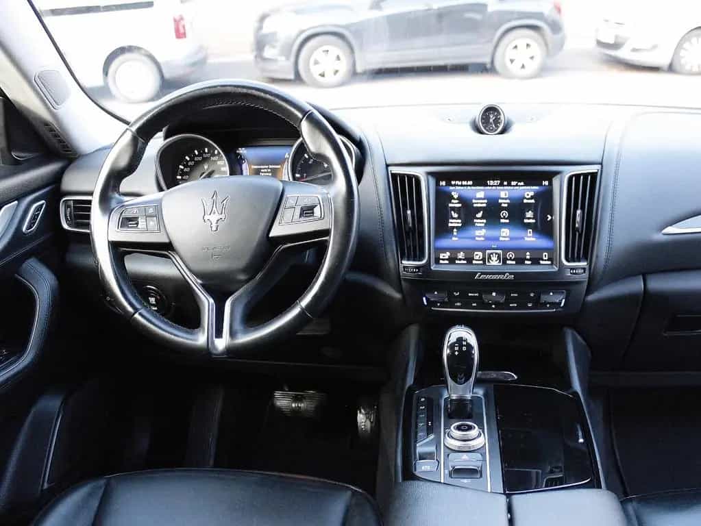 Maserati Levante 3.0d Q4 *KAMERA*SPUR*SKYHOOK*LUFT*21 10/2016-photo-9