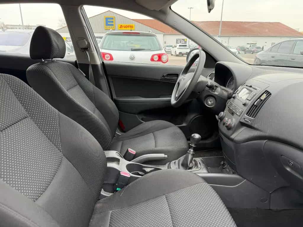 Hyundai i30 blue 1.4*Klima*Euro4* 09/2009-photo-14