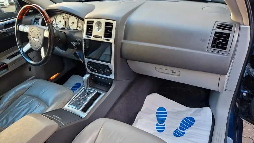 Chrysler 300C 3.5,AUTOMATIK, PDC,SHZ, 09/2005-photo-10