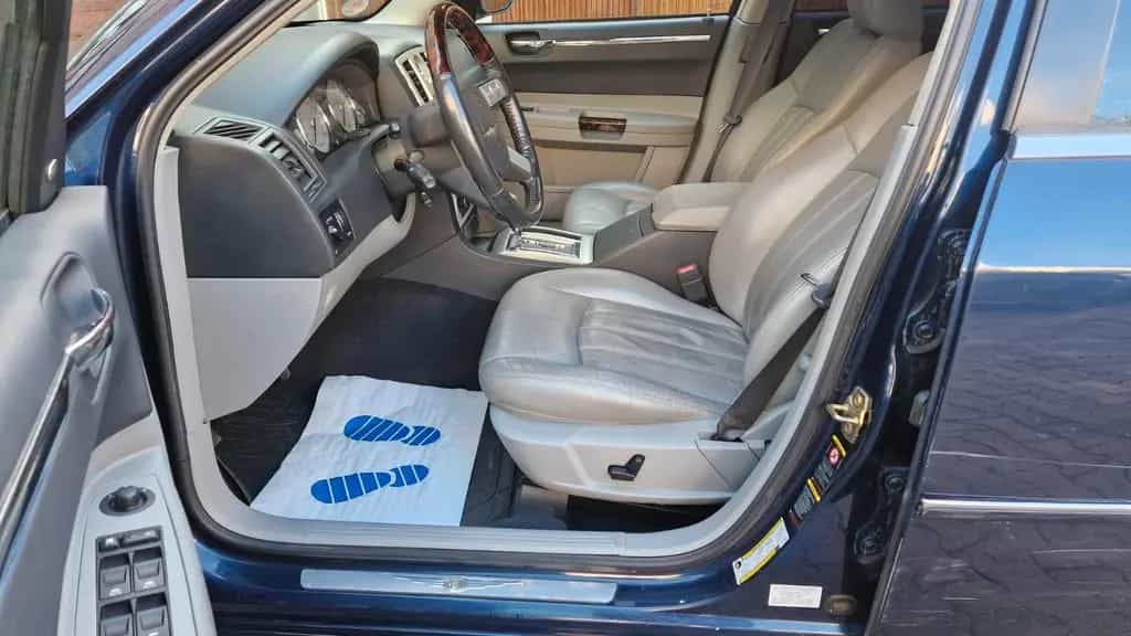 Chrysler 300C 3.5,AUTOMATIK, PDC,SHZ, 09/2005-photo-11