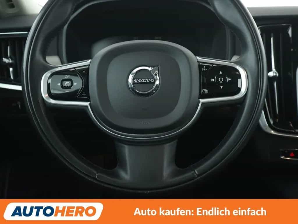 Volvo V90 2.0 D4 Inscription Aut.*NAVI*HUD*LED* 05/2017-photo-17