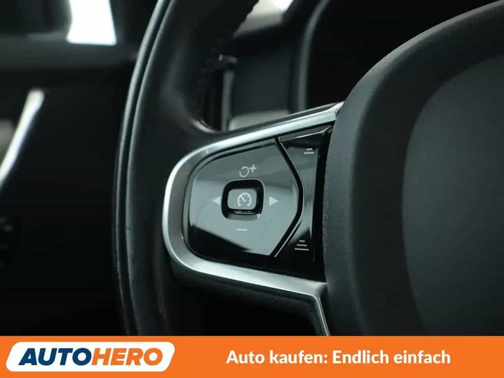 Volvo V90 2.0 D4 Inscription Aut.*NAVI*HUD*LED* 05/2017-photo-28
