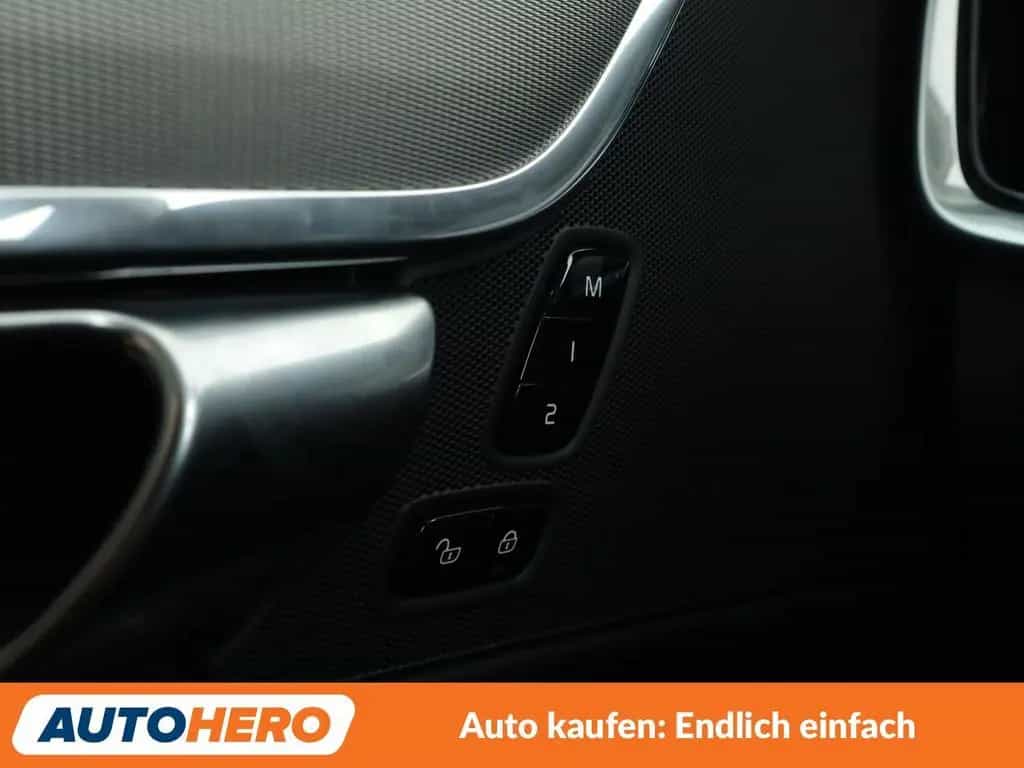 Volvo V90 2.0 D4 Inscription Aut.*NAVI*HUD*LED* 05/2017-photo-30
