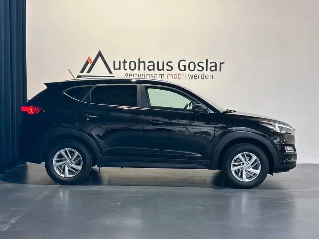 Hyundai TUCSON Trend 2WD*1.Hand*Sitzhzg*Lenkradhzg*Temp* 11/2020-photo-1