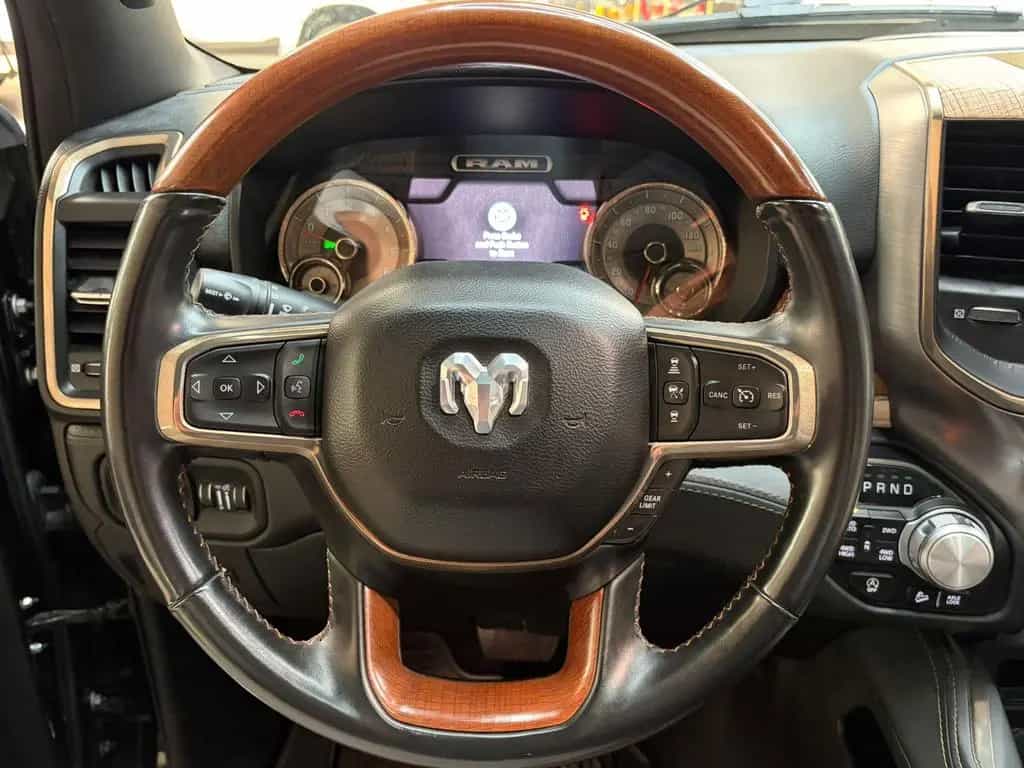 Dodge RAM 1500 LongHorn 4x4 Leder Pano LED 360°Luft-FW 04/2022-photo-19