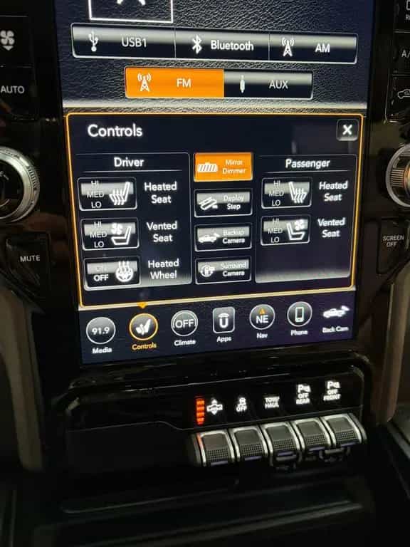 Dodge RAM 1500 LongHorn 4x4 Leder Pano LED 360°Luft-FW 04/2022-photo-27
