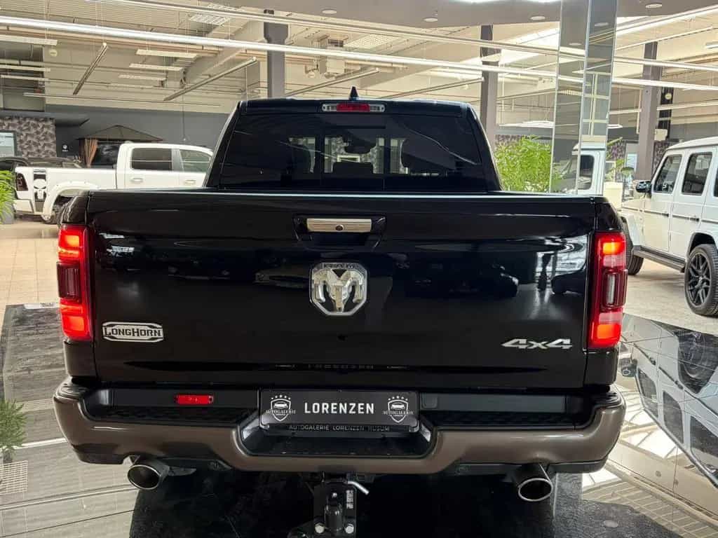 Dodge RAM 1500 LongHorn 4x4 Leder Pano LED 360°Luft-FW 04/2022-photo-43
