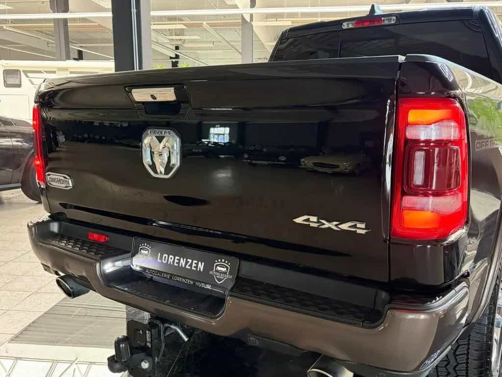 Dodge RAM 1500 LongHorn 4x4 Leder Pano LED 360°Luft-FW 04/2022-photo-45