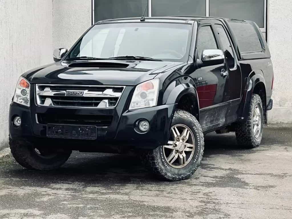 Isuzu D-Max 4WD 3.0*AHK*1.HAND*KLIMA*TÜV 02.2027 10/2010-photo-0