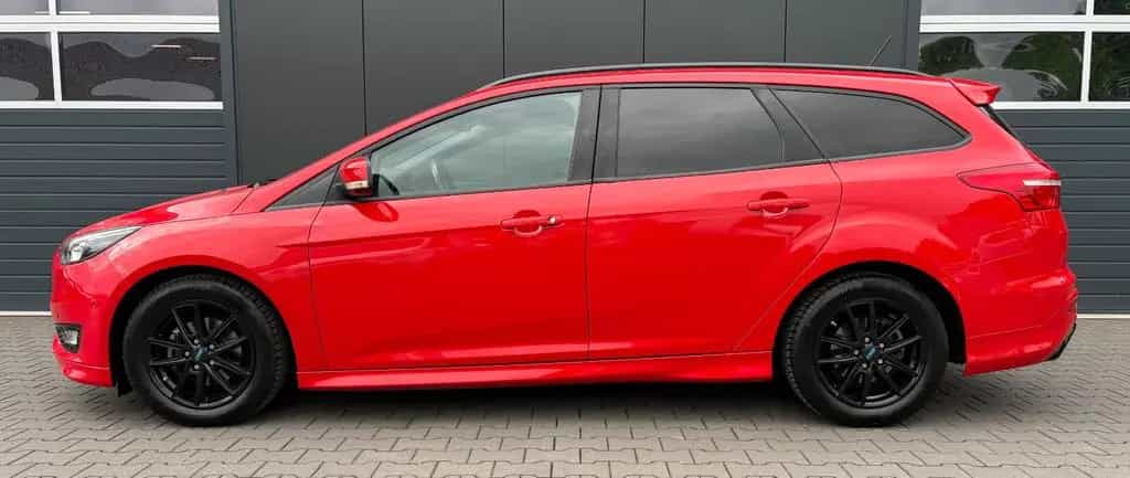 Ford Focus Turnier ST-Line Automatik Navi Kamera PDC 04/2018-photo-1