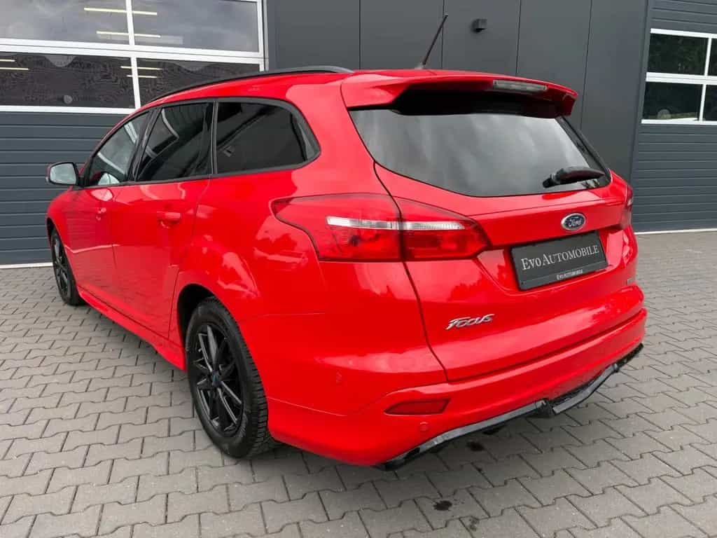 Ford Focus Turnier ST-Line Automatik Navi Kamera PDC 04/2018-photo-5