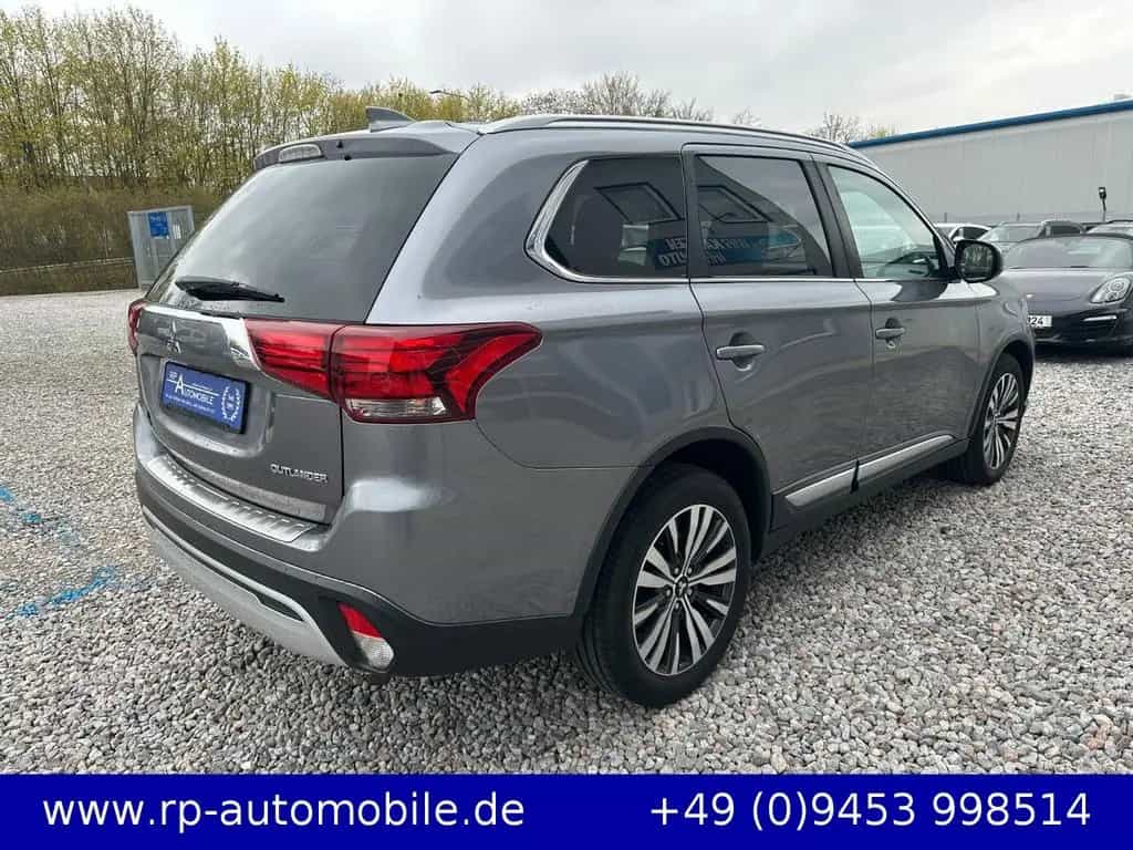 Mitsubishi Outlander Diamant Edition2WD 2.0 KLIMA NAVI PDC 04/2019-photo-3
