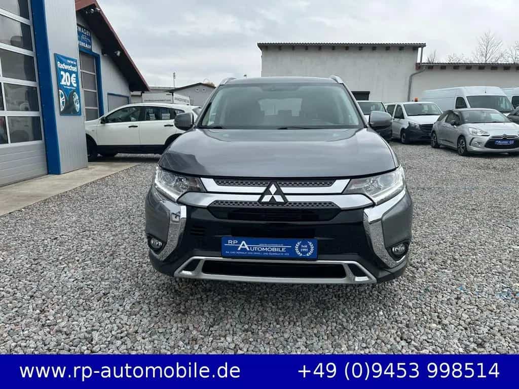 Mitsubishi Outlander Diamant Edition2WD 2.0 KLIMA NAVI PDC 04/2019-photo-6