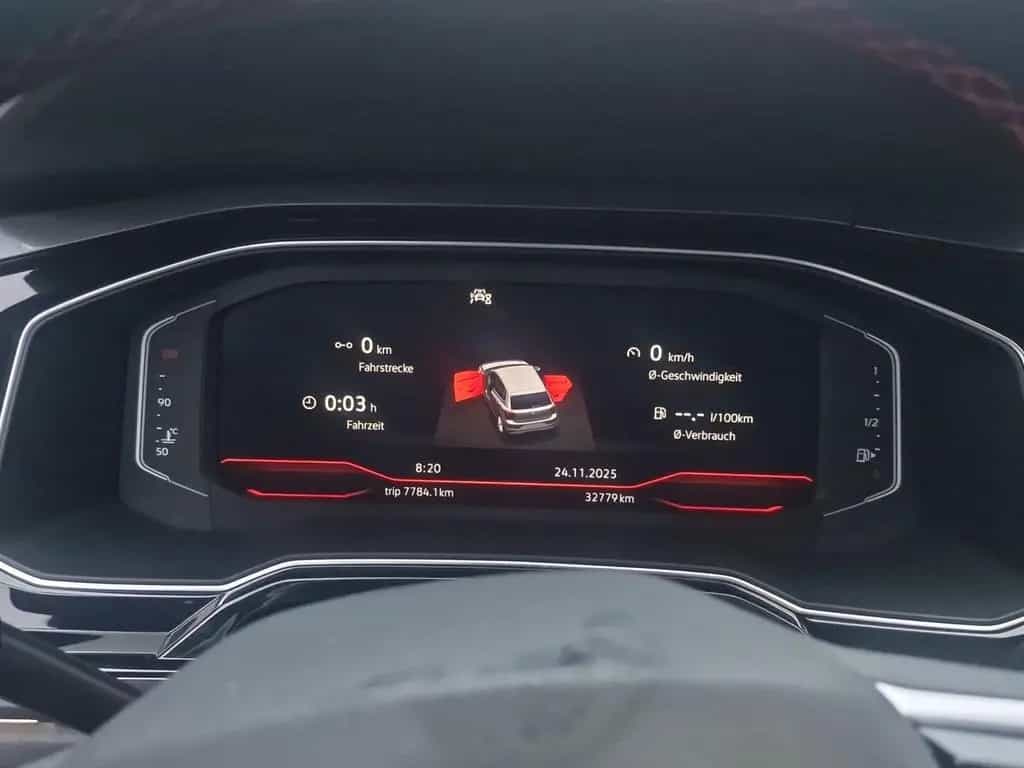Volkswagen Polo GTI 09/2022-photo-8