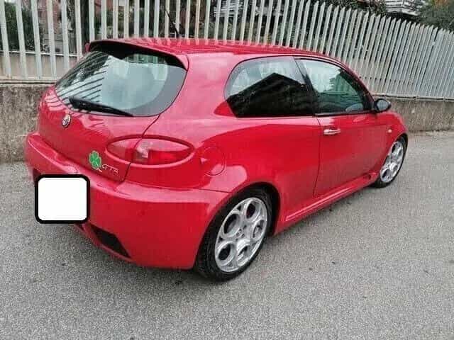 Alfa Romeo 147 3.2i V6 24V cat 3 porte GTA 02/2004-photo-1