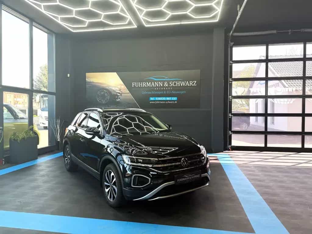 Volkswagen T-Roc Style+Rfkm.+AHK+VirtualC.+LED+Navi+AppleC. 10/2023-photo-0