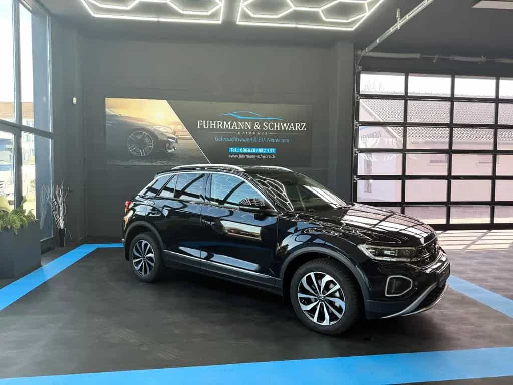 Volkswagen T-Roc Style+Rfkm.+AHK+VirtualC.+LED+Navi+AppleC. 10/2023-photo-1