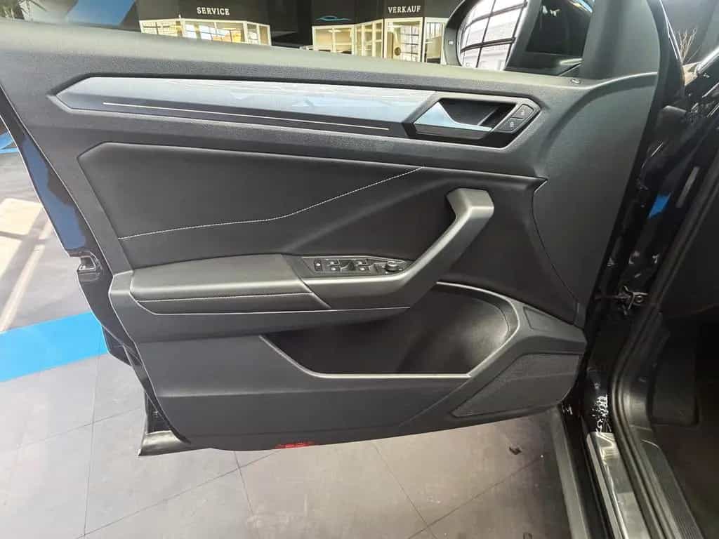 Volkswagen T-Roc Style+Rfkm.+AHK+VirtualC.+LED+Navi+AppleC. 10/2023-photo-16