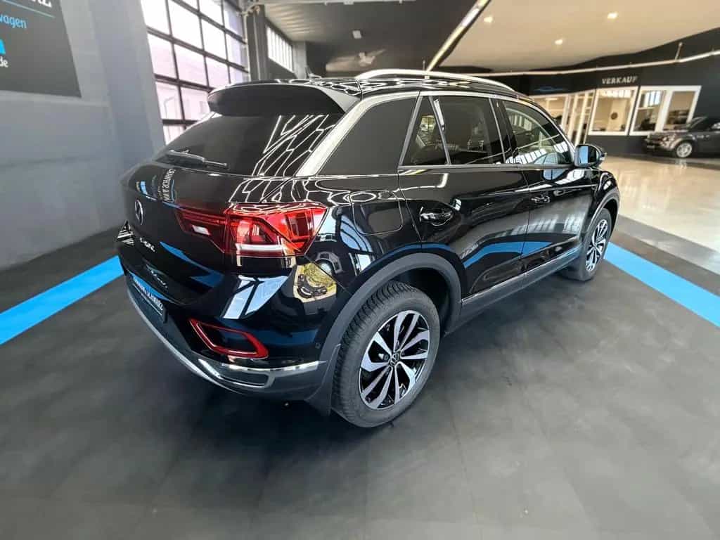 Volkswagen T-Roc Style+Rfkm.+AHK+VirtualC.+LED+Navi+AppleC. 10/2023-photo-2