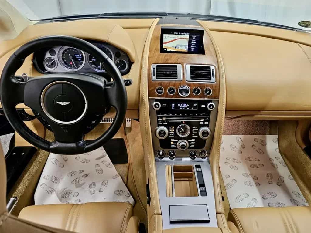 Aston Martin V8 Vantage S CARBON EUROPA CUIR NAVI 11/2011-photo-4