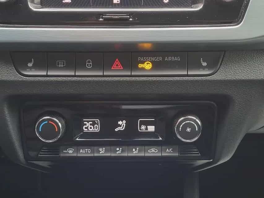 Skoda Fabia III 1.0 TSI Ambition PLUS+KLIMA+ALU+KAMERA 10/2018-photo-18