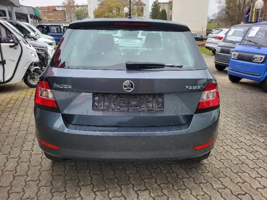 Skoda Fabia III 1.0 TSI Ambition PLUS+KLIMA+ALU+KAMERA 10/2018-photo-5