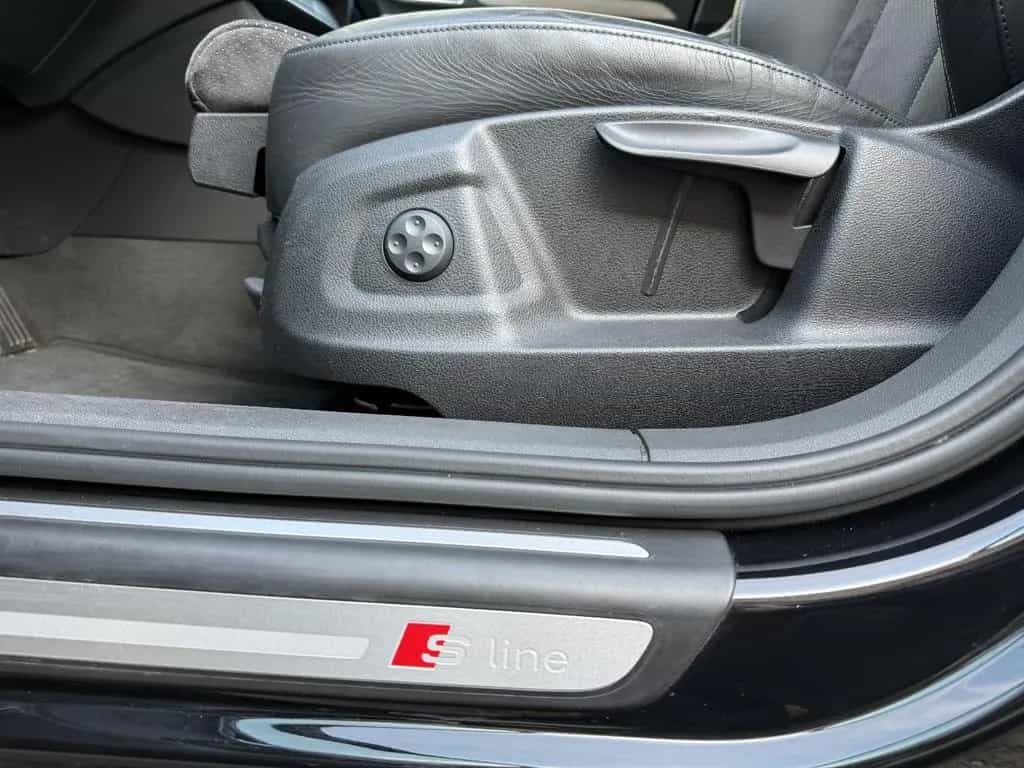 Audi Q3 S-LINE-SPORTPLUS°AUT°57TKM°NAV°KAM°AHK°RENTNR 09/2016-photo-21