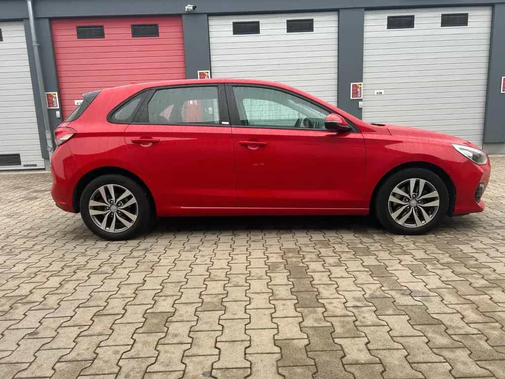 Hyundai i30 Trend ,1,4 B Turbo, Automatik. Navi , Kamera 07/2020-photo-5