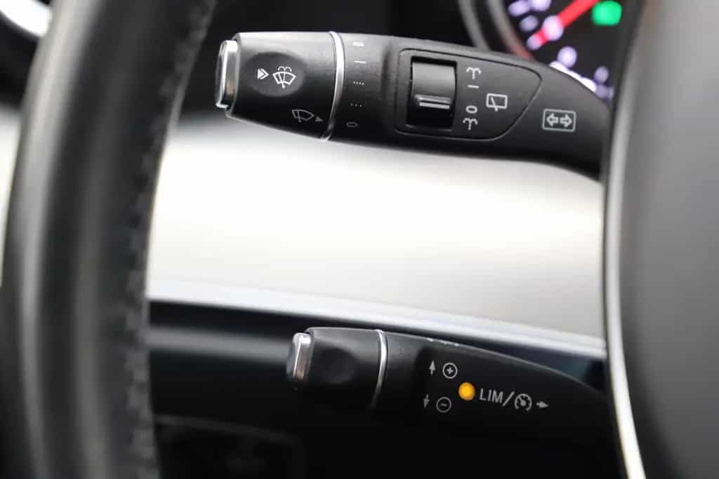 Mercedes-Benz E-Class 200 T 184PS 9G AMG Line Night RCAM LED 11/2016-photo-24