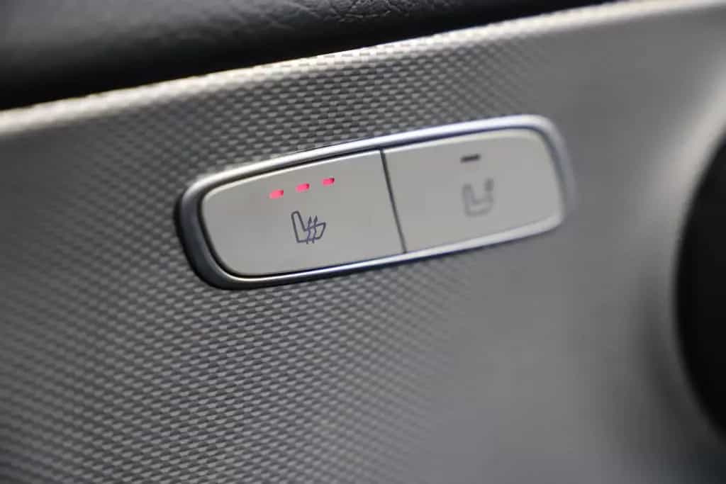 Mercedes-Benz E-Class 200 T 184PS 9G AMG Line Night RCAM LED 11/2016-photo-29