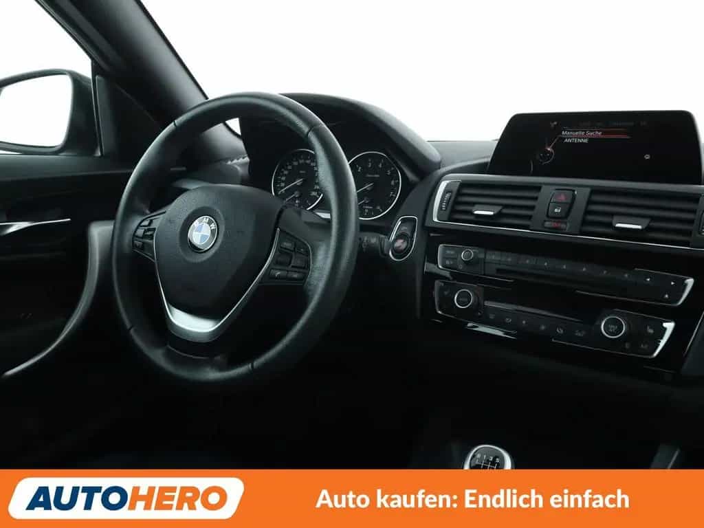 BMW 2 Series 218i Sport Line *NAV*XENON*TEMP*PDC*SHZ*ALU* 03/2016-photo-12