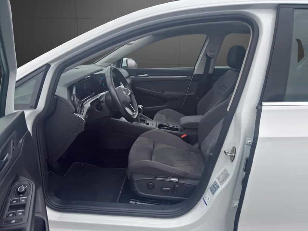 Volkswagen Golf VIII Lim. Style 1ST Edi*PANO*SPUR*ACC*NAVI 01/2020-photo-9