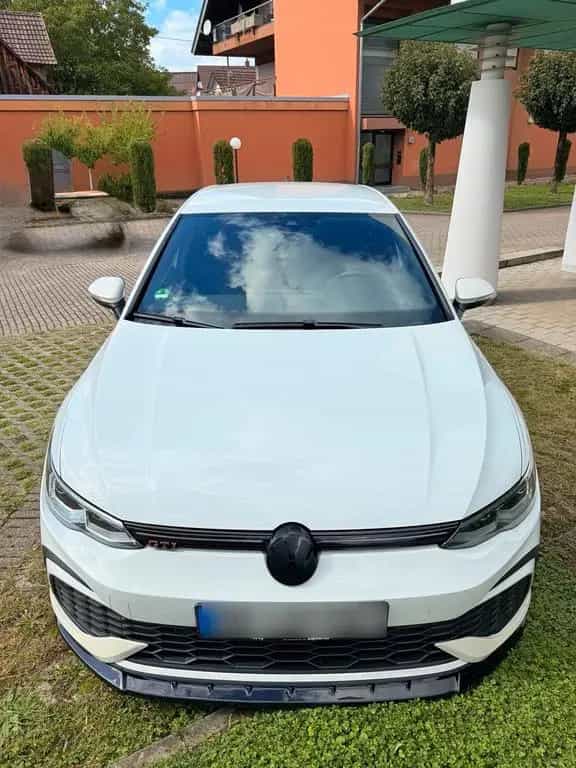 Volkswagen VW Golf 8 GTI 07/2022-photo-1