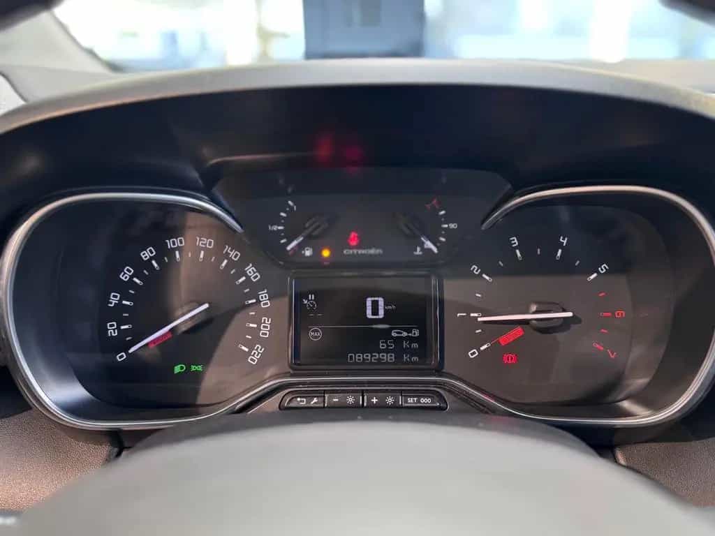 Citroën C3 Aircross Feel*TEMPO*CARPLAY*PDC*HEADUP*KLIMAA 02/2020-photo-24