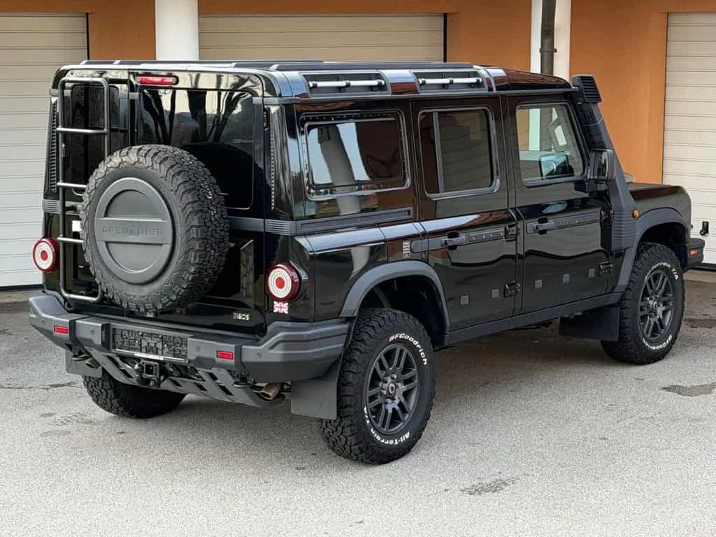 INEOS Grenadier Station Wagon Fieldmaster Edition 08/2023-photo-1
