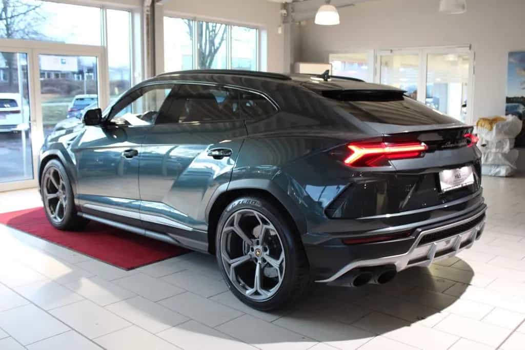 Lamborghini Urus *Panorama*AHK*Bang & Olufsen 12/2018-photo-1