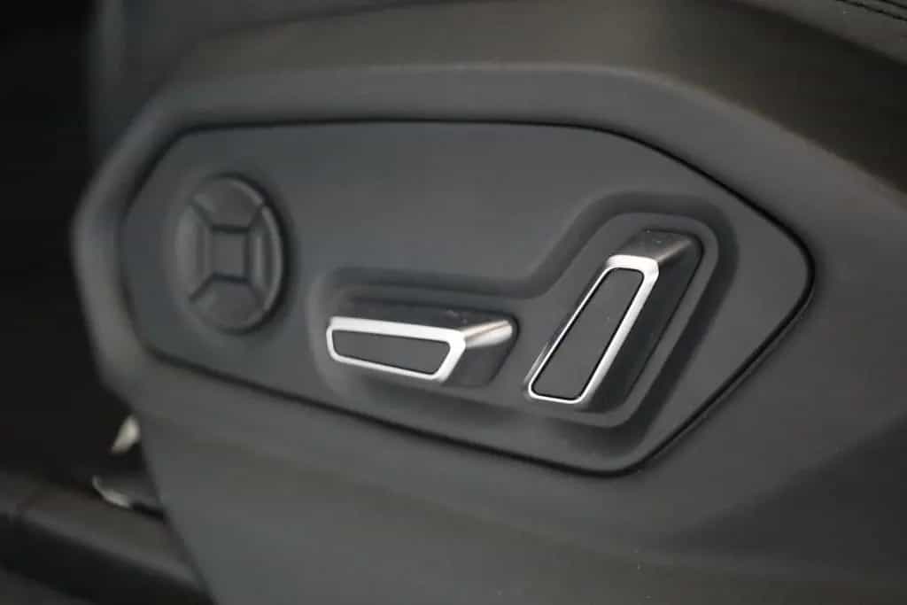 Lamborghini Urus *Panorama*AHK*Bang & Olufsen 12/2018-photo-13