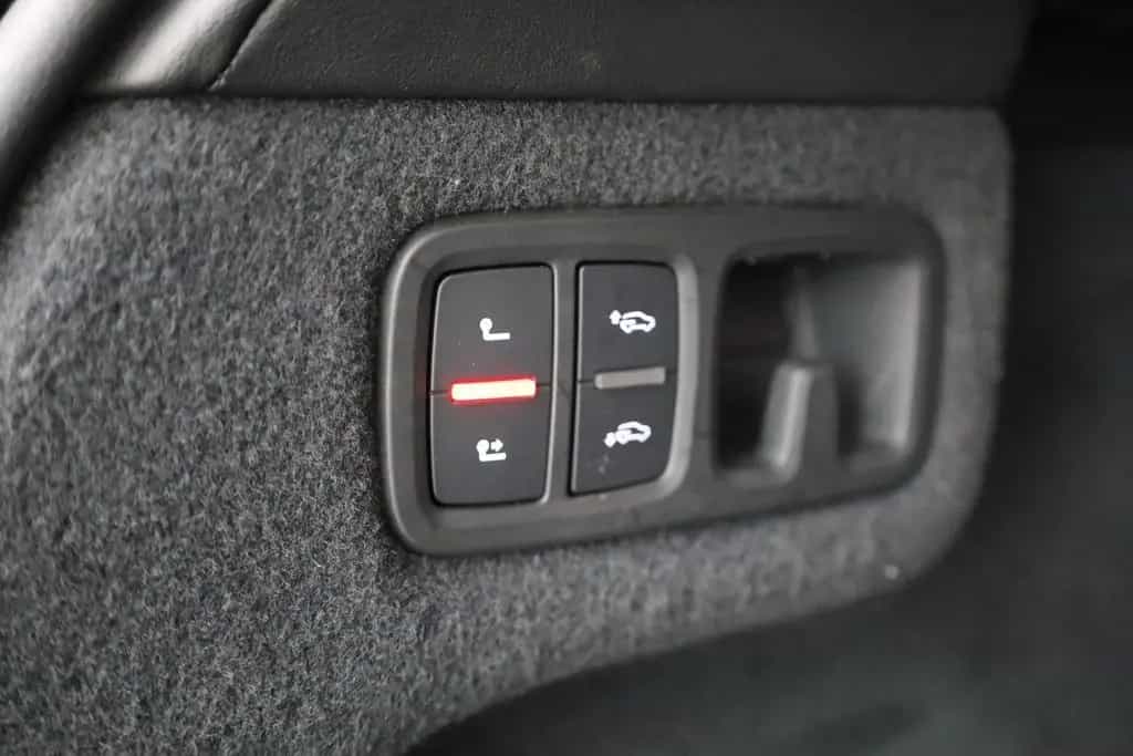 Lamborghini Urus *Panorama*AHK*Bang & Olufsen 12/2018-photo-31