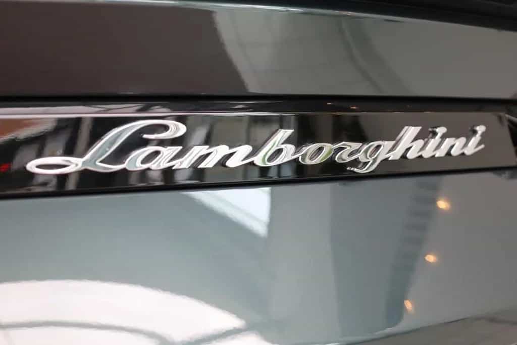 Lamborghini Urus *Panorama*AHK*Bang & Olufsen 12/2018-photo-6