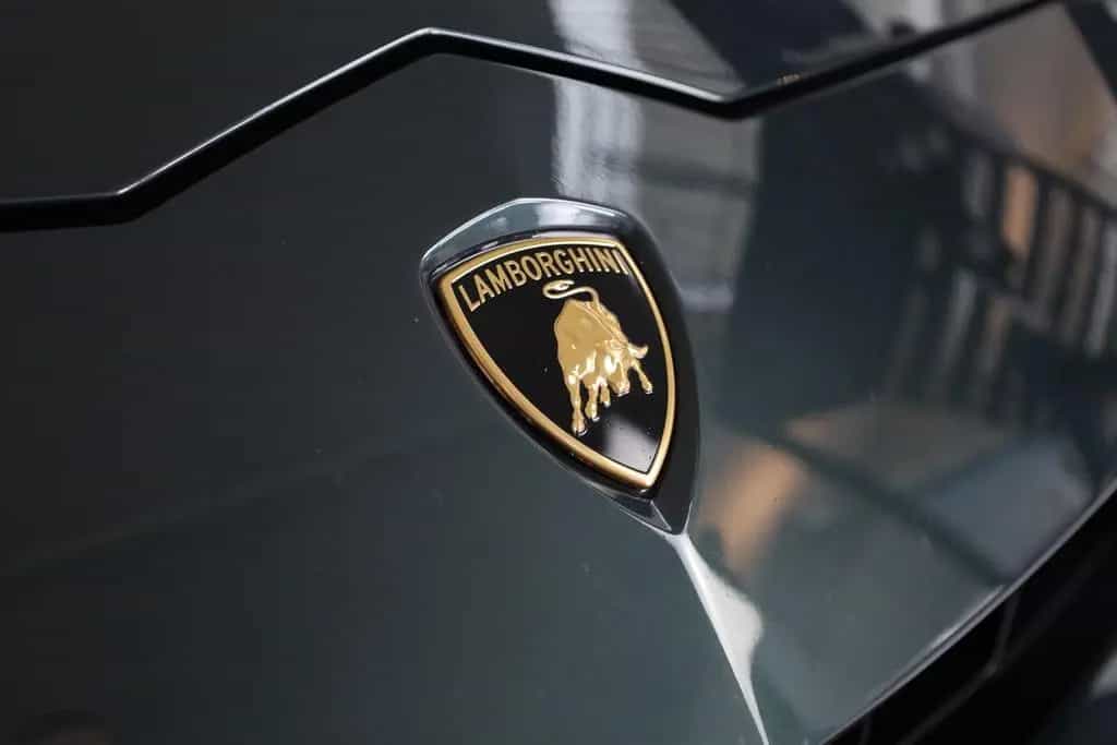 Lamborghini Urus *Panorama*AHK*Bang & Olufsen 12/2018-photo-8