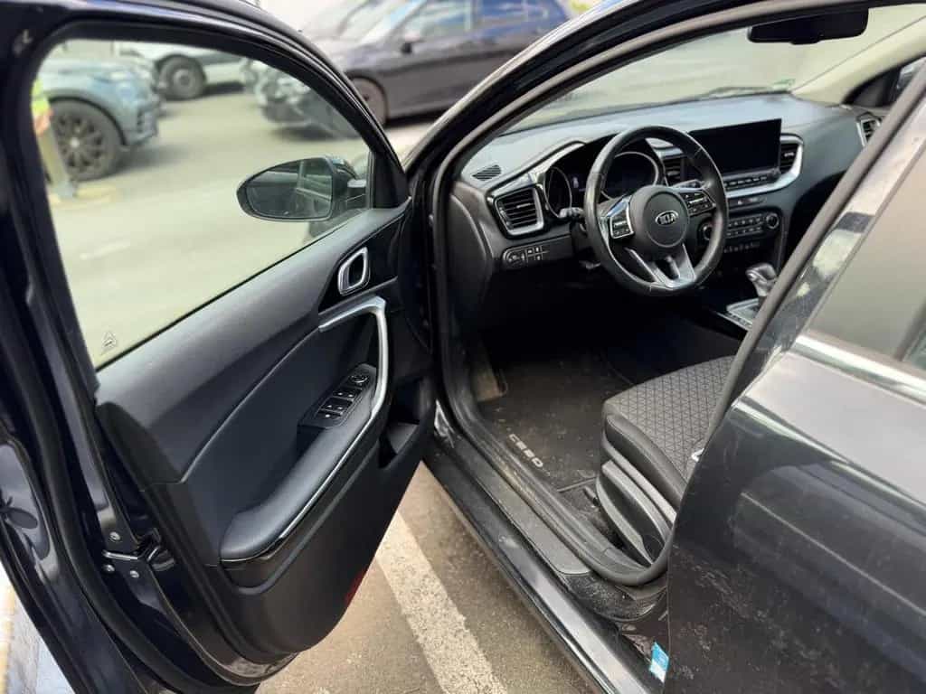 Kia Ceed Sportswagon - AUT - MOTORPROBLEM 08/2020-photo-11