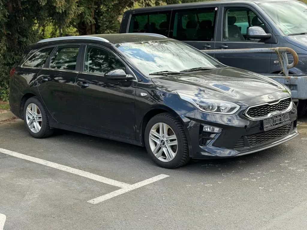 Kia Ceed Sportswagon - AUT - MOTORPROBLEM 08/2020-photo-2