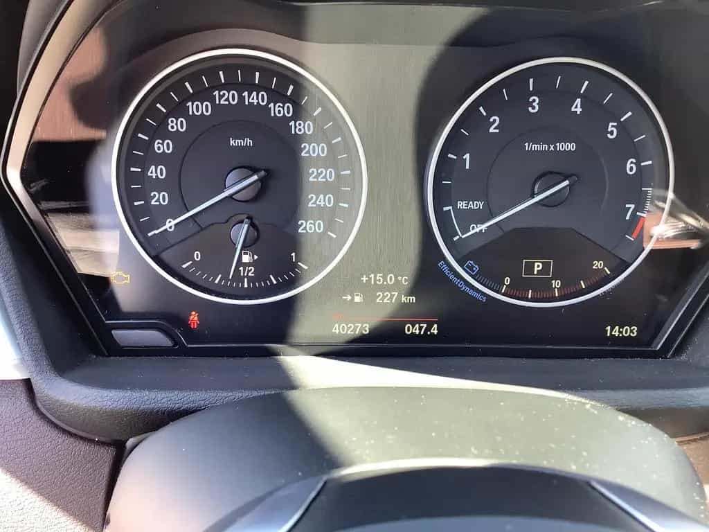 BMW X1 sDrive 18 i A xLine LED Kamera Leder HUD Navi 06/2017-photo-14