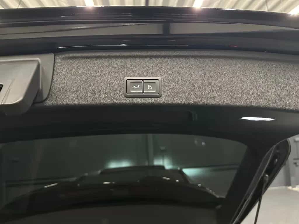 Audi A4 Avant 40 TFSI S-Line Edition*19Zoll*PANORAMA* 11/2023-photo-33