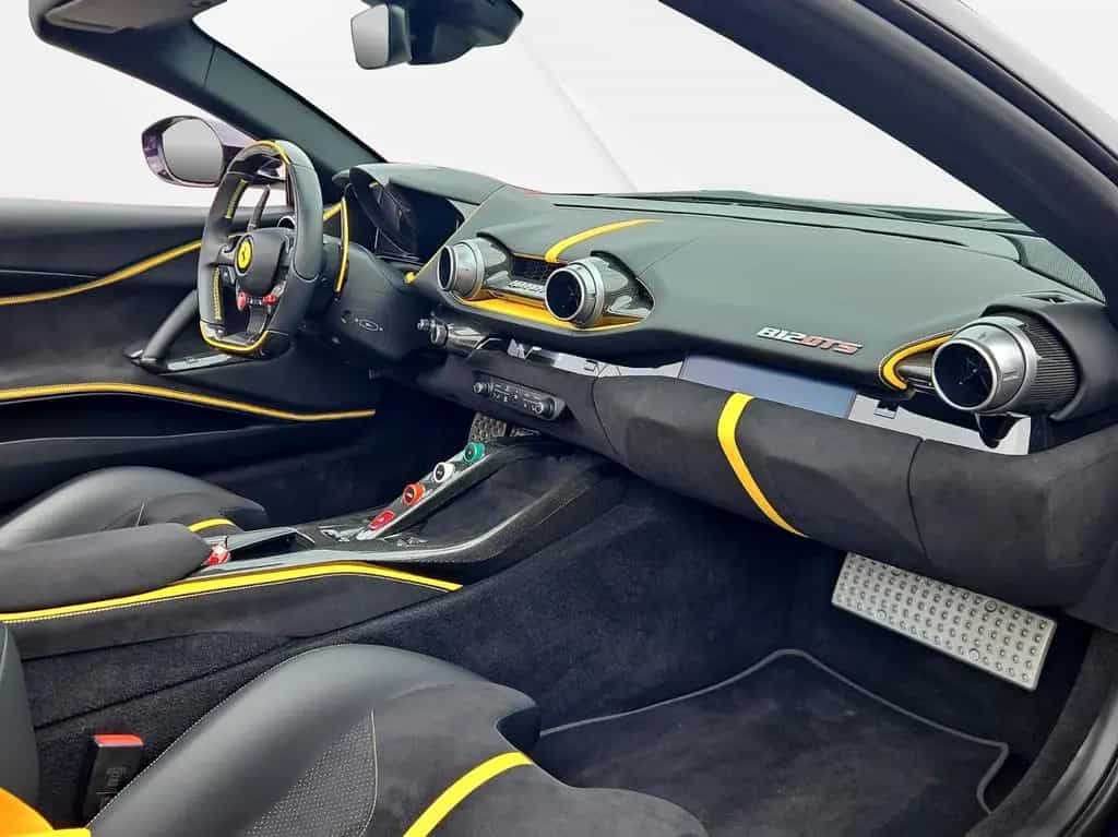 Ferrari 812 GTS VIOLA HONGKONG LIFT JBL SURRVIEW 06/2023-photo-19