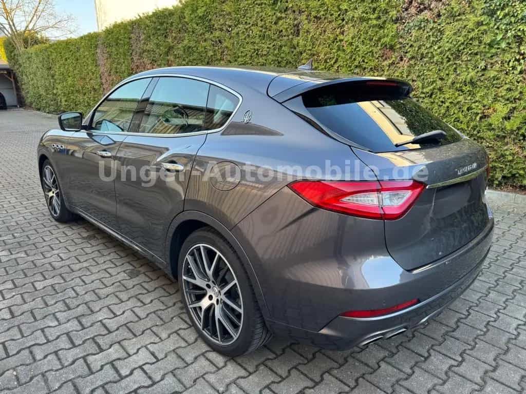 Maserati Levante Diesel GranLusso*DAB*21zoll*Voll-Leder 11/2019-photo-2
