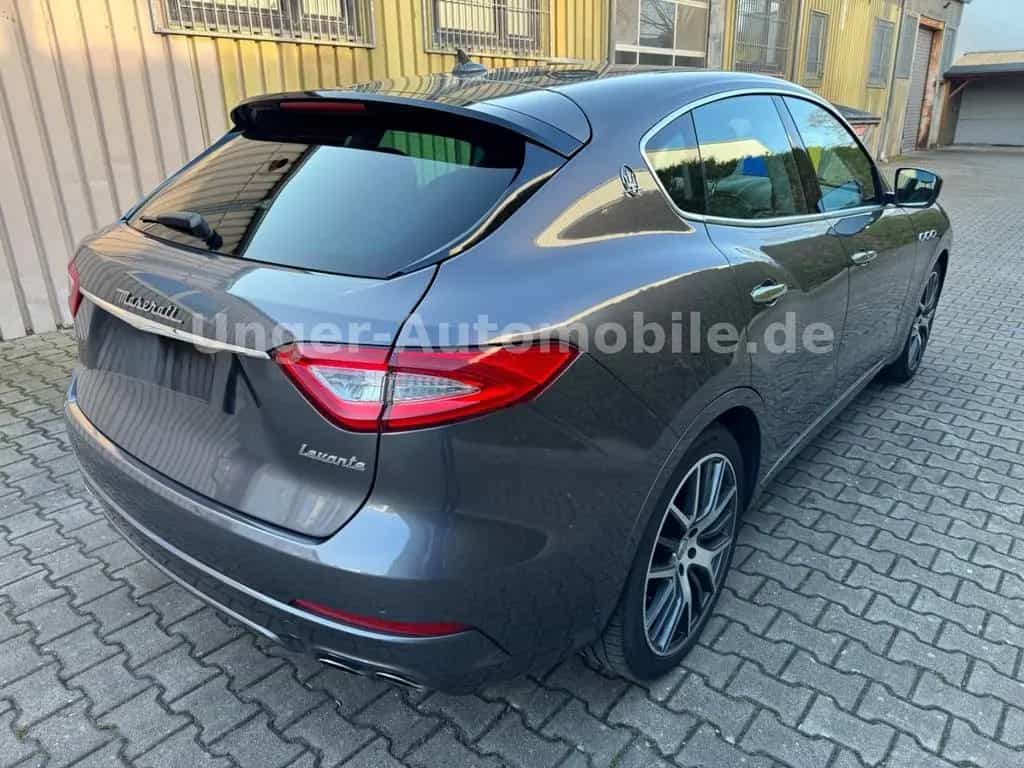 Maserati Levante Diesel GranLusso*DAB*21zoll*Voll-Leder 11/2019-photo-4